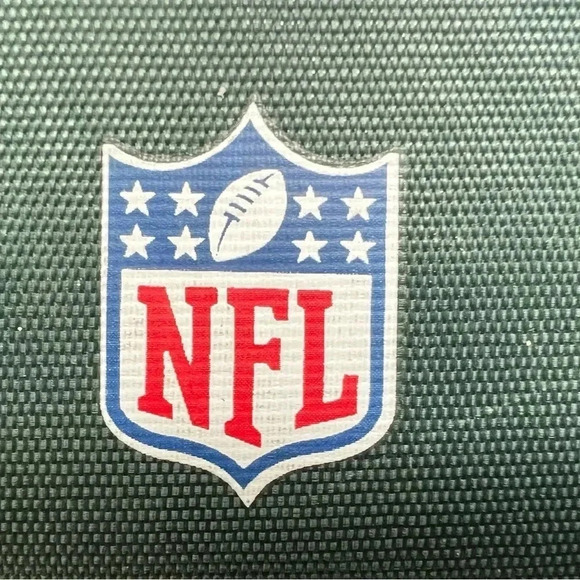 NFL Brand New York Jets Velcro trifold wallet - Picture 8 of 10